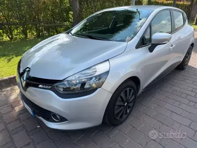 Usata Renault Clio IV 90 CV (66 kW) 2015 Grigio Berlina