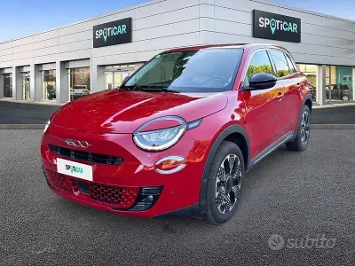 Usata Fiat 600 La Prima 110 CV (80 kW) 2025 Rosso SUV