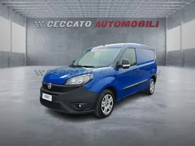 Usata Fiat Doblò 95 CV (69 kW) 2018 Blu Monovolume