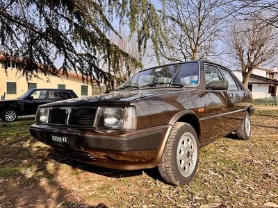 Usata Lancia Prisma 105 CV (77 kW) 1984 Marrone Berlina
