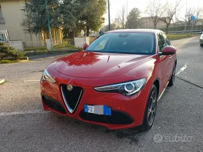 Usata Alfa Romeo Stelvio 160 CV (117 kW) 2019 Rosso SUV
