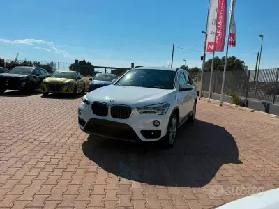 Usata BMW X1 Advantage 150 CV (110 kW) 2018 Bianco SUV