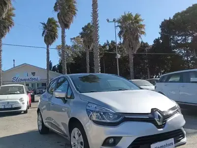 Usata Renault Clio IV Business 75 CV (55 kW) 2019 Berlina