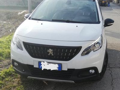 Usata Peugeot 2008 GT-line 120 CV (88 kW) 2018 Bianco SUV