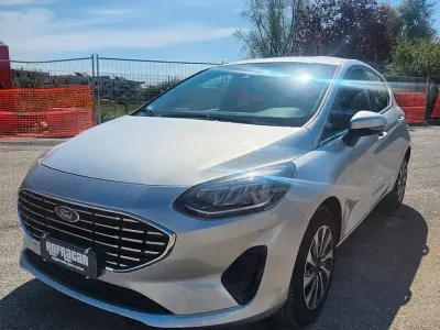 Usata Ford Fiesta Titanium 75 CV (55 kW) 2023 Grigio Utilitaria