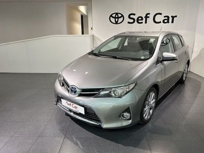 usata Toyota Auris Hybrid 