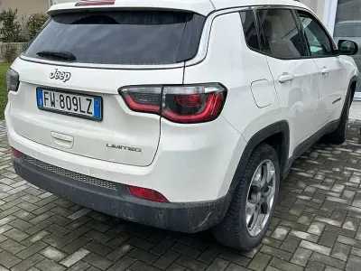 Usata Jeep Compass 120 CV (88 kW) 2019 Bianco SUV