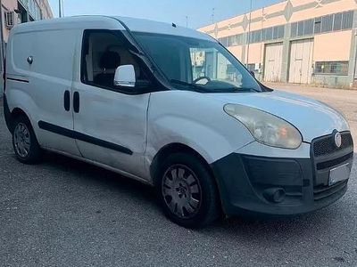 Usata Fiat Doblò 120 CV (88 kW) 2012 Bianco Monovolume