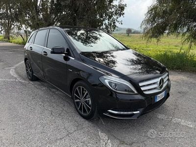 Usata Mercedes B180 Executive 109 CV (80 kW) 2012 Nero Monovolume