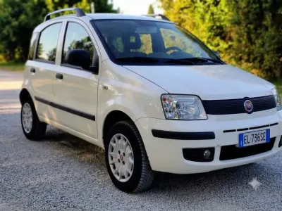 Usata Fiat Panda Dynamic 77 CV (56 kW) 2012 Bianco Utilitaria