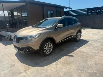 Second-hand Renault Kadjar Intens 131 CP (96 kW) 2016 Galben SUV