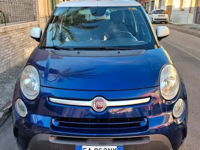 Usata Fiat 500L Trekking 105 CV (77 kW) 2015 Blu Monovolume