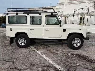Usado Land Rover Defender 122 CV (89 kW) 2010 Blanco Familiar