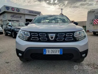Usata Dacia Duster Lauréate 109 CV (80 kW) 2018 Grigio SUV