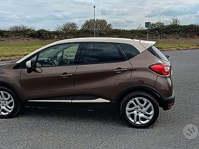 Usata Renault Captur 90 CV (66 kW) 2014 Marrone SUV