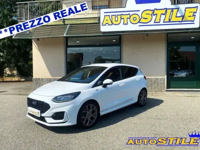 Usata Ford Fiesta ST-Line 125 CV (91 kW) 2022 Frozen white Utilitaria