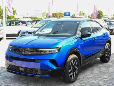 Usata Opel Mokka 136 CV (100 kW) 2025 Blu SUV