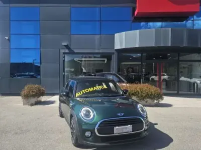 Usata Mini Cooper D 116 CV (85 kW) 2017 Verde Utilitaria