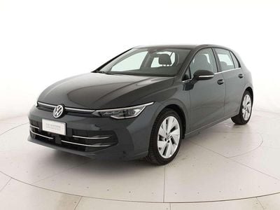 Usata VW Golf VIII Style 150 CV (110 kW) 2025 Dolphin grey metallizzato Berlina