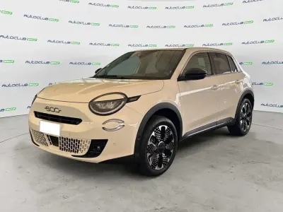 Usata Fiat 600 La Prima 110 CV (80 kW) 2025 Bianco SUV