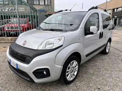 Usata Fiat Qubo Trekking 69 CV (50 kW) 2018 Argento Monovolume