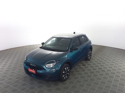 Nuova Fiat 600 101 CV (74 kW) 2025 Verde mare d'italia SUV