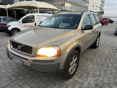 Marrone Usata 2003 Volvo XC90 SUV | 4900 € (Molto cara)