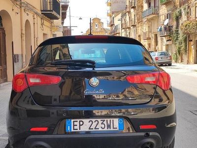 Usata Alfa Romeo Giulietta 140 CV (102 kW) 2012 Nero Berlina