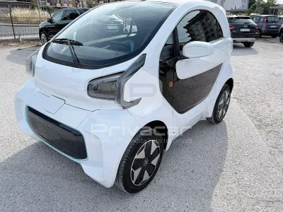 Usata XEV Yoyo 7 kW (10 CV) 2023 Bianco Utilitaria