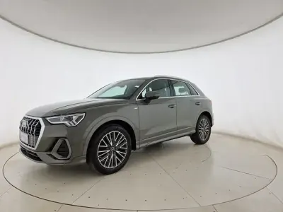 Usata Audi Q3 S-Line 150 CV (110 kW) 2023 Grigio chronos metallizzato SUV