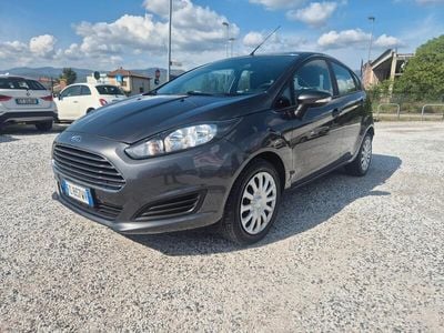 Usata Ford Fiesta Titanium 95 CV (69 kW) 2016 Grigio Utilitaria