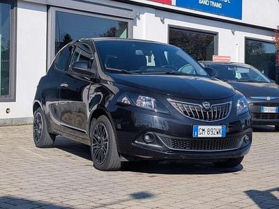 Usata Lancia Ypsilon Silver 69 CV (50 kW) 2023 Nero Utilitaria