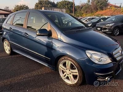 Usata Mercedes B200 Executive 140 CV (102 kW) 2010 Blu Monovolume