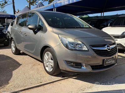 Usata Opel Meriva 120 CV (88 kW) 2015 Monovolume