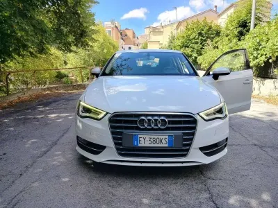 Usata Audi A3 Attraction 110 CV (80 kW) 2015 Bianco Berlina