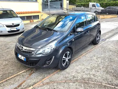 Gebraucht Opel Corsa Edition 85 PS (62 kW) 2013 Grau Kleinwagen