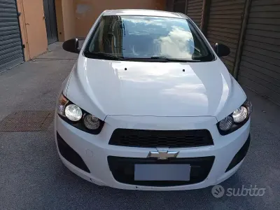 Usata Chevrolet Aveo 86 CV (63 kW) 2013 Bianco Berlina