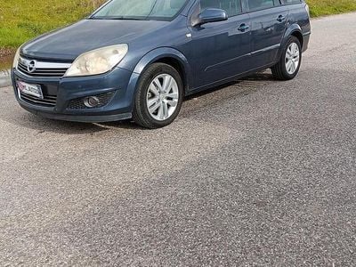 Usata Opel Astra 101 CV (74 kW) 2007 Blu Station wagon