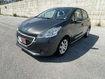 Usata Peugeot 208 Active 68 CV (50 kW) 2013 Other Utilitaria