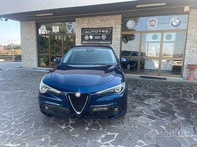 Usata Alfa Romeo Stelvio Executive 180 CV (132 kW) 2017 Blu SUV
