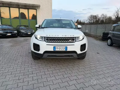 Usata Land Rover Range Rover evoque HSE 150 CV (110 kW) 2018 Giallo SUV