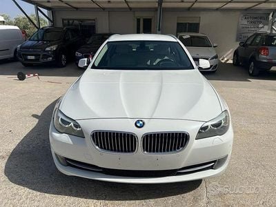 Begagnad BMW 525 218 HK (160 kW) 2012 Vit Kombi