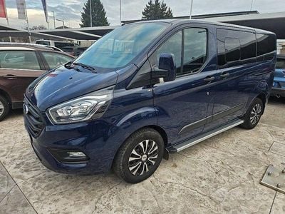 Usata Ford Transit Custom Trend 131 CV (96 kW) 2018 Blu Monovolume