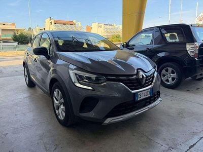 Usata Renault Captur Business 116 CV (85 kW) 2020 Grigio SUV