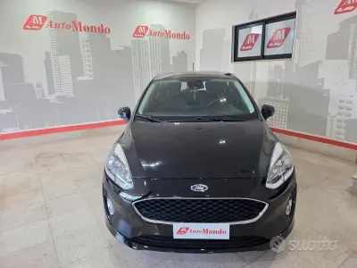 Usata Ford Fiesta 86 CV (63 kW) 2019 Nero Utilitaria