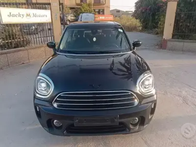 Käytetty Mini Cooper D Countryman Business 116 HP (85 kW) 2022 Sininen Katumaasturi