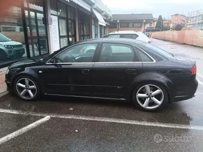 Usata Audi RS4 450 CV (330 kW) 2006 Nero Berlina