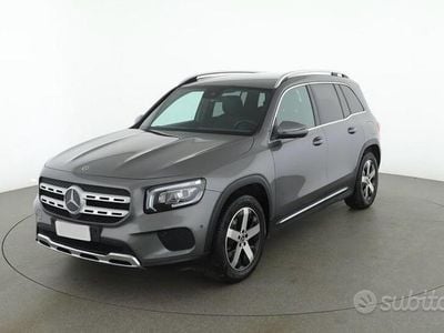 Usata Mercedes GLB200 163 CV (119 kW) 2021 Grigio SUV