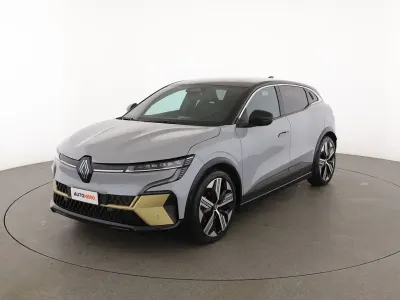 Begagnad Renault Megane E-Tech Iconic 160 kW (218 HK) 2022 Grå