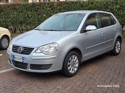 Usata VW Polo Comfortline 80 CV (58 kW) 2008 Argento Berlina